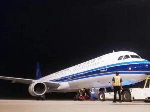 成都-新疆航空货运